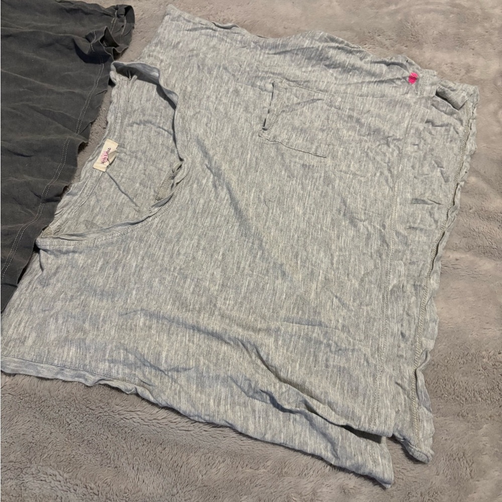 Pink Lotus Gray T-Shirt